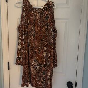 Snakeskin, cold shoulder, long sleeve dress. XL. NWOT